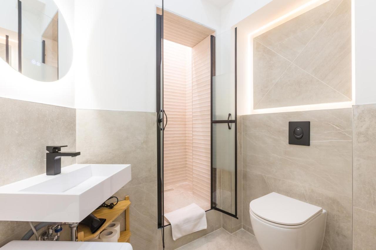 Hevals Spa & Design Apartment Berlijn Buitenkant foto